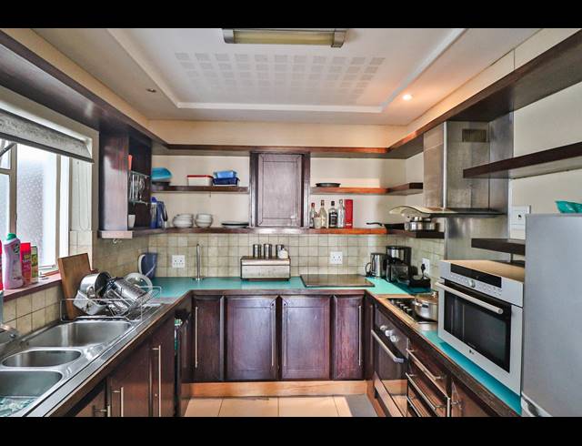 2 BEDROOM APARTMENT TO LET IN HUMEWOOD